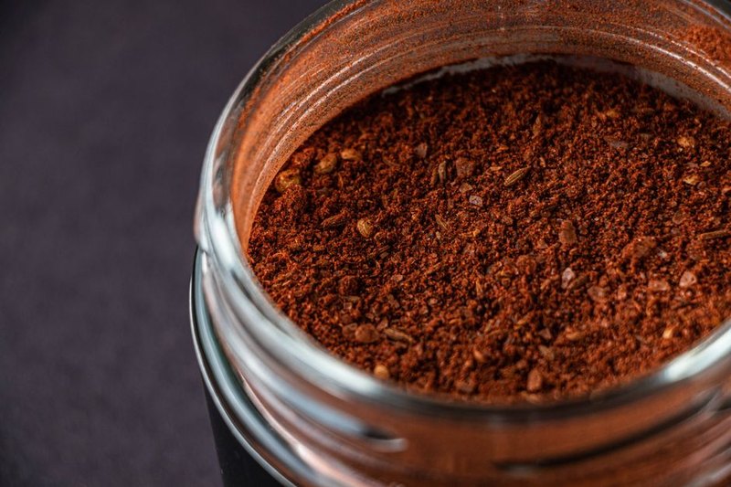 جرة التوابل الزجاجية المجمعة